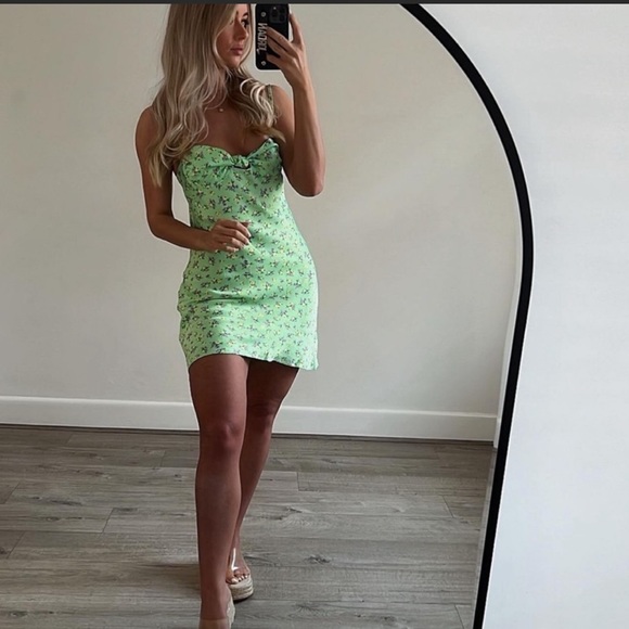 Zara | Dresses | Zara Green Floral Print Dress | Poshmark